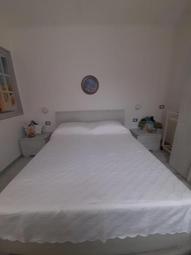 Ambos Mundos Appartement Quartu SantʼElena Buitenkant foto
